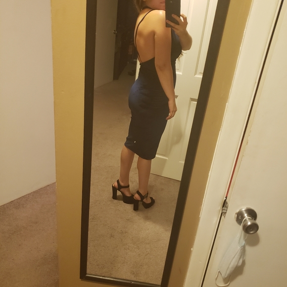 Dress - Picture 3 of 3